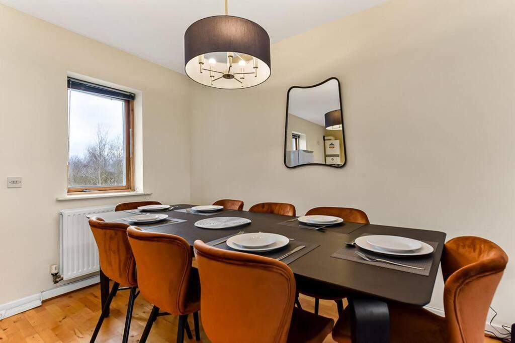 Large Group & Contractor Booking! Duplex W/Parking Milton Keynes Exteriér fotografie