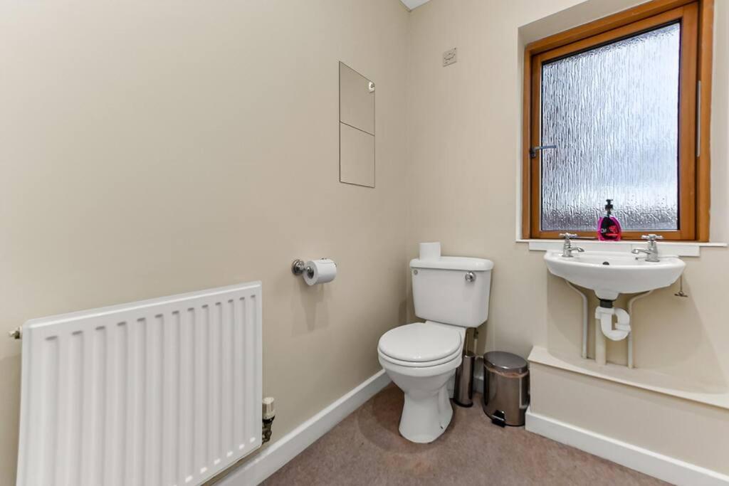 Large Group & Contractor Booking! Duplex W/Parking Milton Keynes Exteriér fotografie